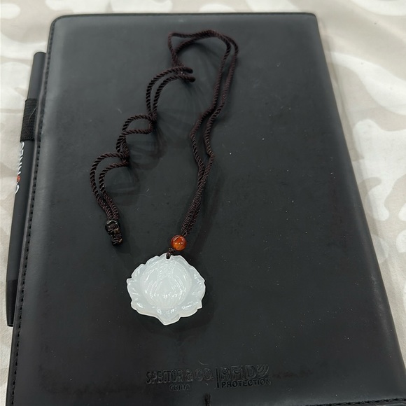 Chinese Natural white Jade HandCarved Statue lock Pendant - Picture 2 of 5